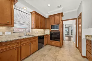 16217 Capri Dr, Jersey Village, TX 77040 - Photo 13
