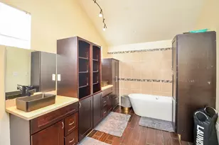 17823 S Cypress Villas Dr, Spring, TX 77379 - Photo 21