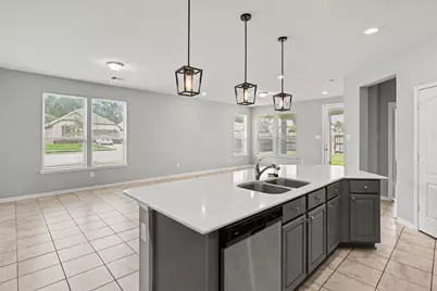 1103 Swinford Court, Conroe, TX 77304 - Photo 9