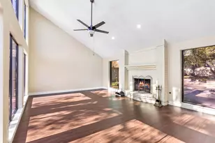 403 Red Bud Ln, Baytown, TX 77520 - Photo 15