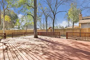 403 Red Bud Ln, Baytown, TX 77520 - Photo 5