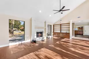 403 Red Bud Ln, Baytown, TX 77520 - Photo 17