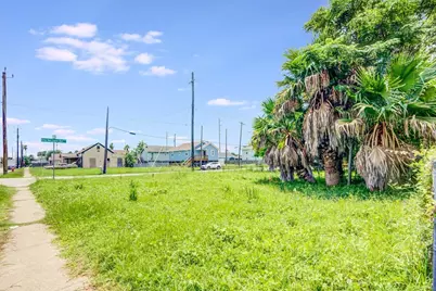 701 39th Street, Galveston, TX 77550 - Photo 11