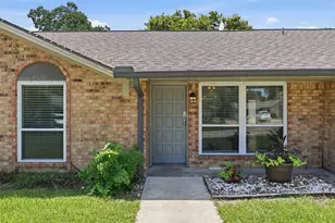 2210 Quail Hollow Dr, Bryan, TX 77802 - Photo 3