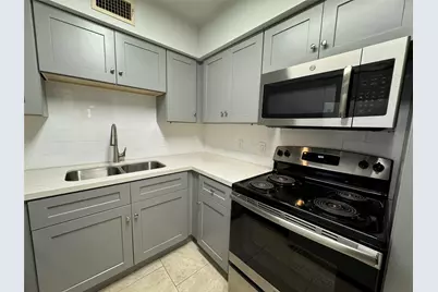 2600 Bellefontaine A14 Street #A14, Houston, TX 77025 - Photo 3