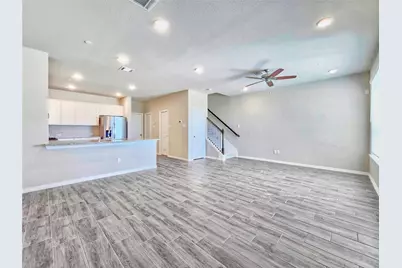 8002 Scanlan Trace, Missouri City, TX 77459 - Photo 3
