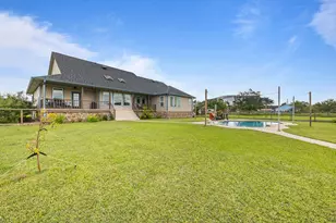 7902 S Redfish Dr, Hitchcock, TX 77563 - Photo 39