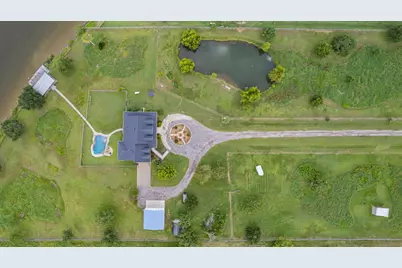 7902 S Redfish Drive, Hitchcock, TX 77563 - Photo 49