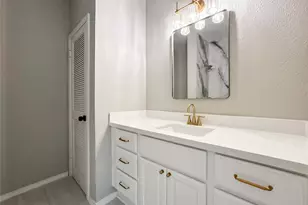 9533 Bayou Brook St, Houston, TX 77063 - Photo 27