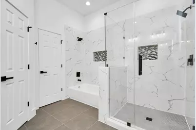 4909 Higgins Street #A/B, Houston, TX 77033 - Photo 15