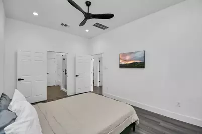 4909 Higgins Street #A/B, Houston, TX 77033 - Photo 13