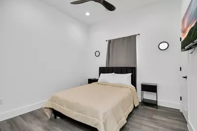 4909 Higgins Street #A/B, Houston, TX 77033 - Photo 19