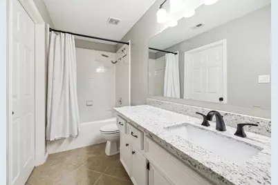 1138 W 25th Street #E, Houston, TX 77008 - Photo 7