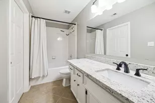 1138 W 25th St, Houston, TX 77008 - Photo 7