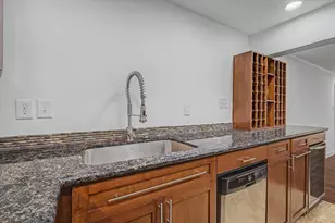 7575 Katy Fwy, Houston, TX 77024 - Photo 15