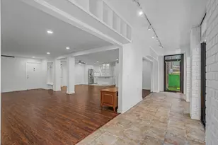 7575 Katy Fwy, Houston, TX 77024 - Photo 31