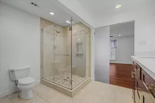 7575 Katy Fwy, Houston, TX 77024 - Photo 35