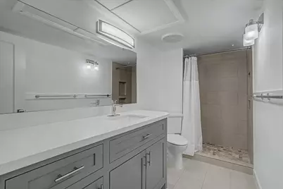 7575 Katy Freeway #4, Houston, TX 77024 - Photo 39