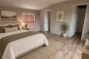 2922 N Fairway Dr, Angleton, TX 77515 - Photo 5