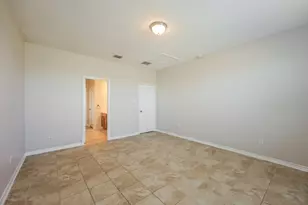 220 Colonial Blf, Universal City, TX 78148 - Photo 7