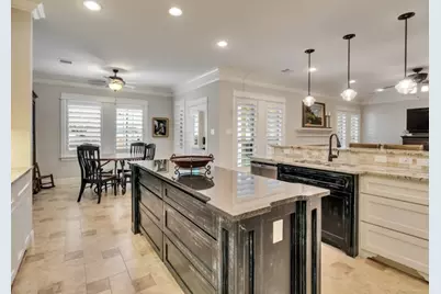 9 Robin Trail, Conroe, TX 77304 - Photo 7