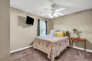 1314 Remington Ct, Angleton, TX 77515 - Photo 35