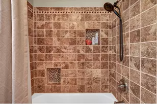 1314 Remington Ct, Angleton, TX 77515 - Photo 37