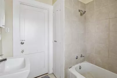 4218 Avenue Avenue S, Galveston, TX 77550 - Photo 27