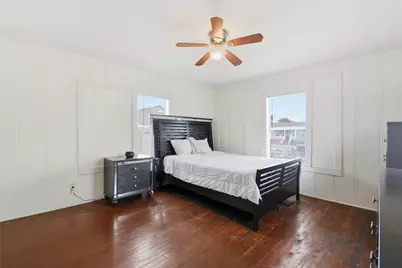 4218 Avenue Avenue S, Galveston, TX 77550 - Photo 15