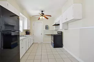 4218 Ave S, Galveston, TX 77550 - Photo 23