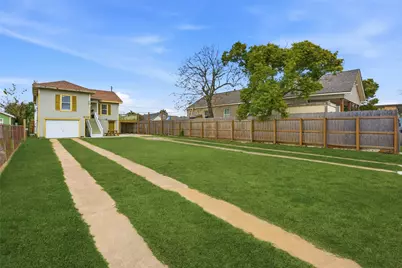 4218 Avenue Avenue S, Galveston, TX 77550 - Photo 1