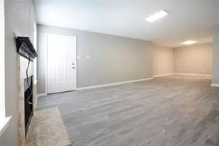 9700 Leawood Blvd, Houston, TX 77099 - Photo 3