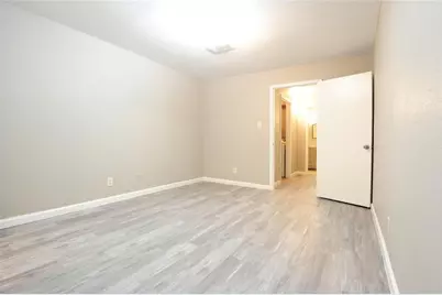 9700 Leawood Boulevard #2110, Houston, TX 77099 - Photo 7