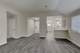 18131 Gravenhurst Ln, Tomball, TX 77377 - Photo 3