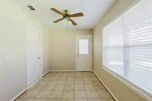 5210 De Lange Ln, Houston, TX 77092 - Photo 13