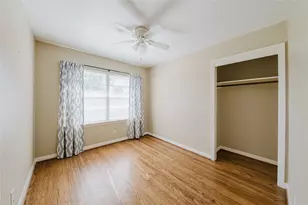 5210 De Lange Ln, Houston, TX 77092 - Photo 23