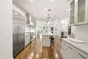 6011 Burgoyne Rd, Houston, TX 77057 - Photo 9