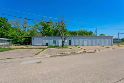 912 W Alligator Street, Caldwell, TX 77836 - Photo 5