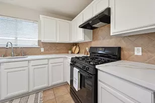 1915 Tommy Ln, Missouri City, TX 77489 - Photo 13