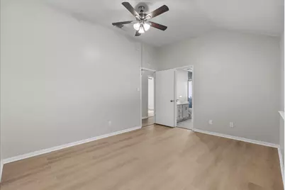 804 Buckingham Drive, Friendswood, TX 77546 - Photo 23