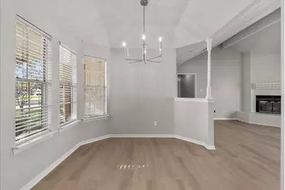 804 Buckingham Drive, Friendswood, TX 77546 - Photo 13