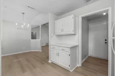 804 Buckingham Drive, Friendswood, TX 77546 - Photo 17