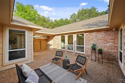 11804 Westmere Drive, Houston, TX 77077 - Photo 9