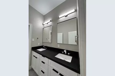 4921 Pederson Street #A, Houston, TX 77033 - Photo 11