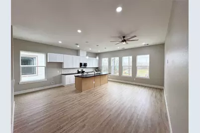 4921 Pederson Street #A, Houston, TX 77033 - Photo 5