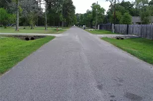 18906 Woodridge Dr, Conroe, TX 77302 - Photo 25