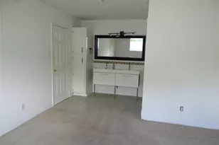 18906 Woodridge Dr, Conroe, TX 77302 - Photo 15