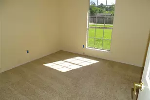 18906 Woodridge Dr, Conroe, TX 77302 - Photo 13