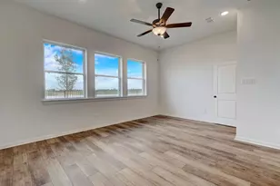 32039 River Birch Ln, Waller, TX 77484 - Photo 5