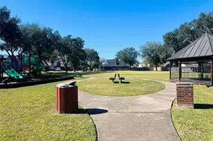 8903 N Deer Meadow Dr, Houston, TX 77071 - Photo 25